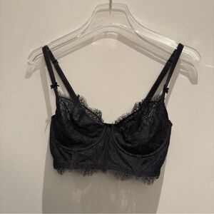 Victoria's Secret Black Lace Velvet Strap Bra With Bows 32DD